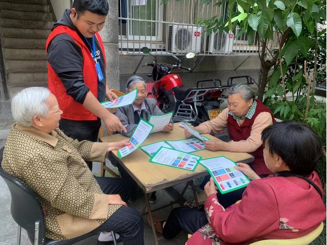 庆元宵节，桂溪街道和平社区开展“团圆共享 灯火和平”主题活动