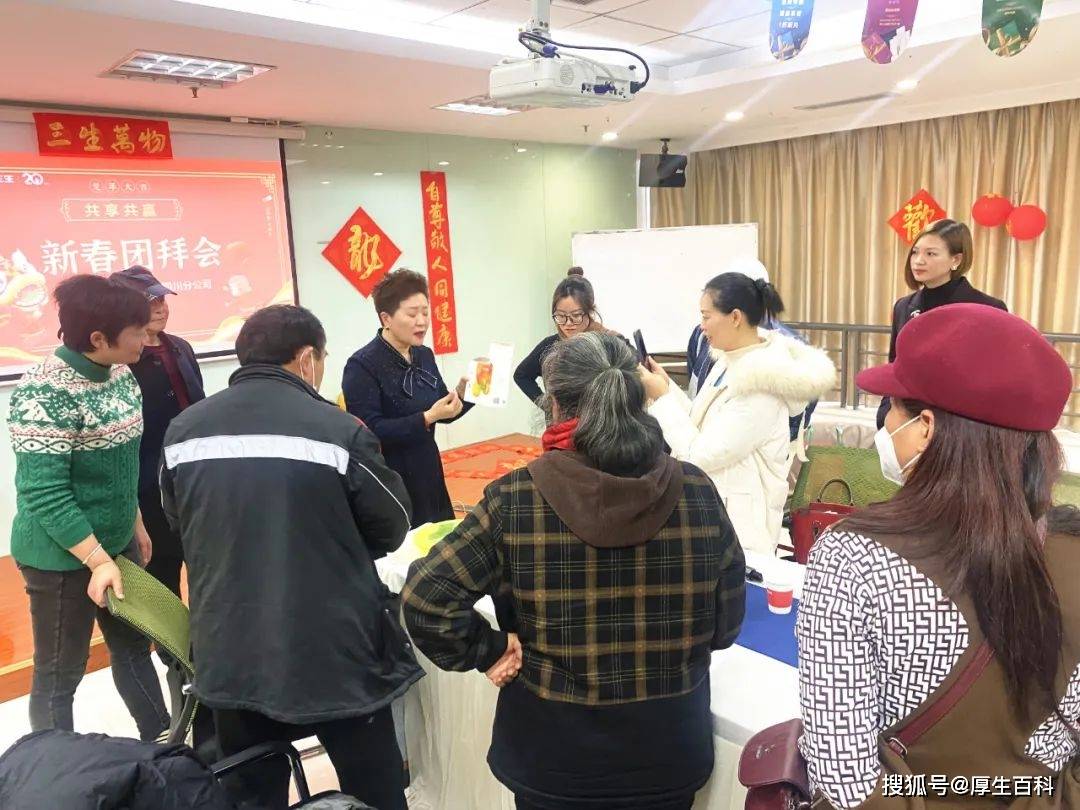 桂溪街道和平社区开展“创文明城 做文明人”——“文明旅游 快乐同行”宣传活动