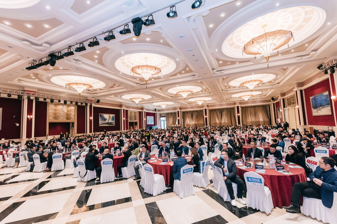 第七届中国西部酒店业发展峰会在成都举行