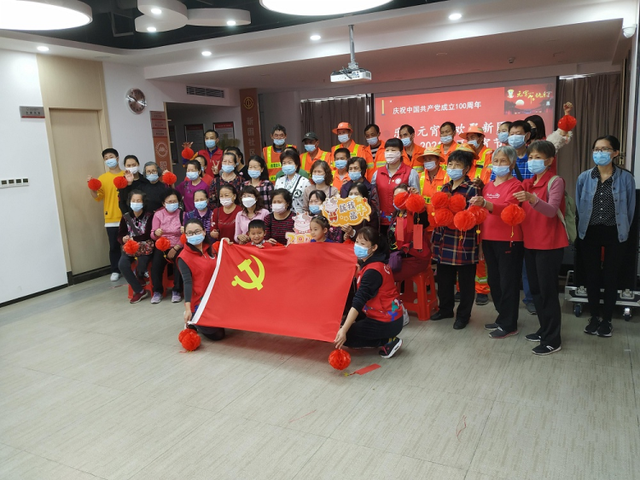 成都高新区桂溪街道和平社区举办“拥抱汤尤喜迎世运”运动节