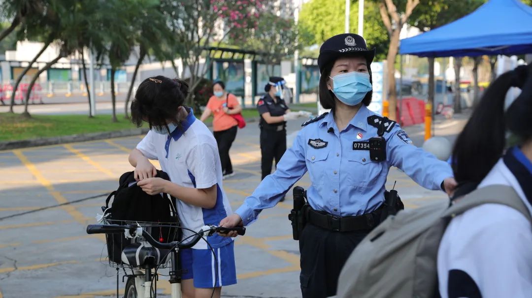 内江市桐梓坝小学校:多措并举,筑牢校园安全墙