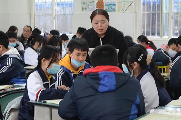 郫都三中特举办“压力大作战”主题团体心理辅导活动