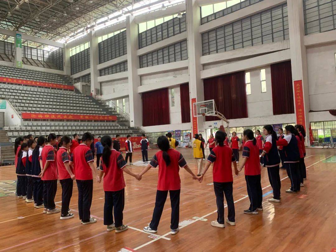 释压前行 筑梦中考——郫都三中开展心理团辅活动