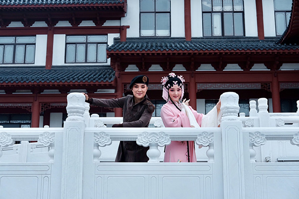 后浪翻新曲 戏剧震莎翁——新都一中第二届英语戏剧节圆满收官