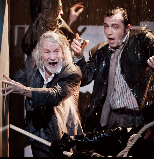 后浪翻新曲 戏剧震莎翁——新都一中第二届英语戏剧节圆满收官