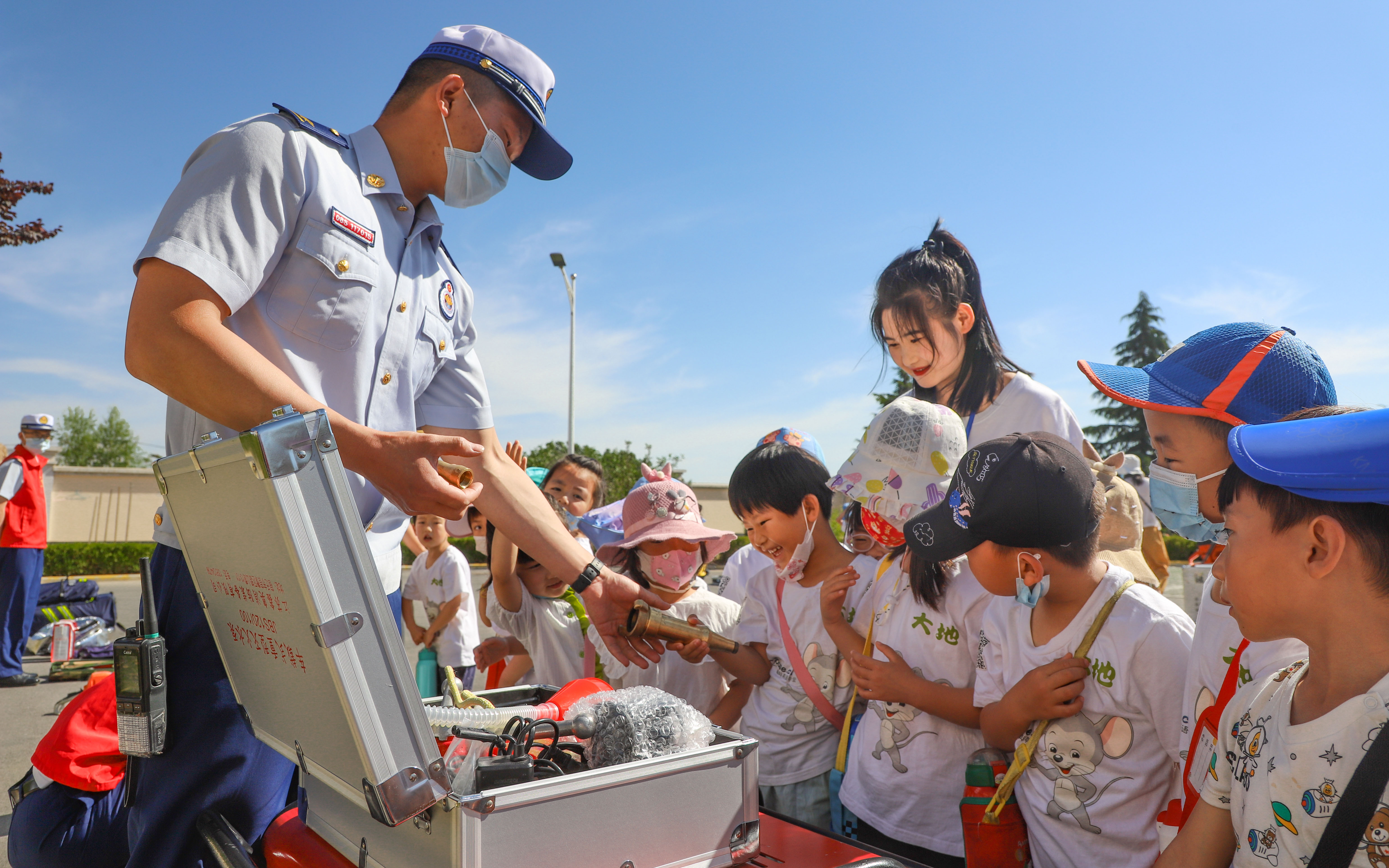 携手“童”行 护“未”成长