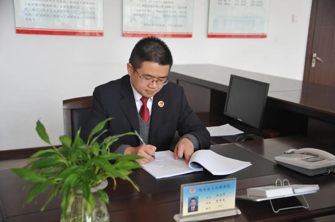 行远自迩 笃行不怠 新都一中召开新教师培训会