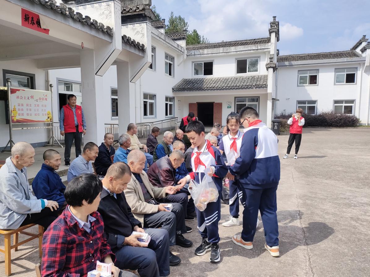 金秋十月 温情重阳 简阳市开展“敬老月”系列活动