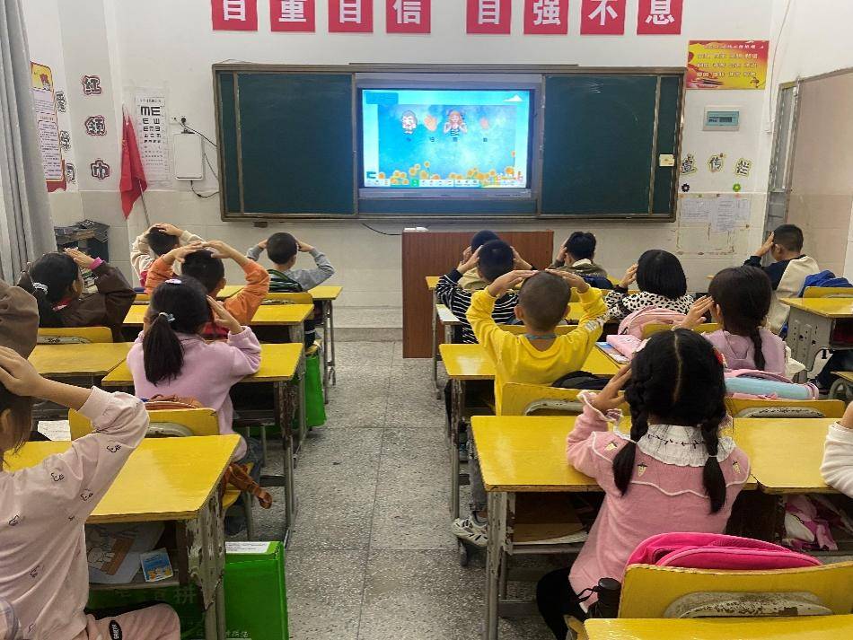 成都市第六届心理班会课优质课教学展示研讨活动在青羊区成功举办