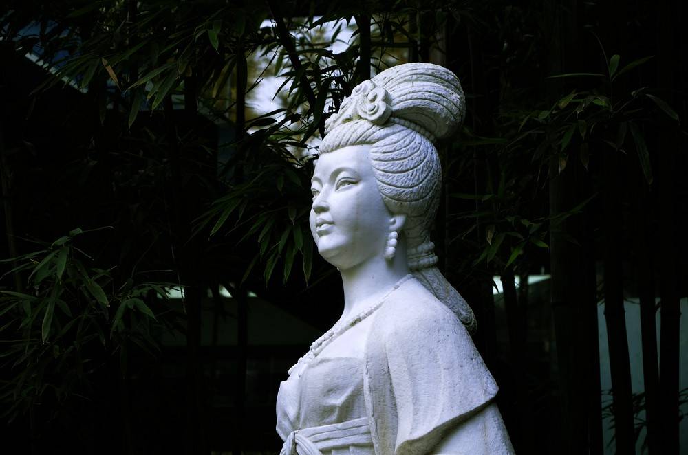 浣花溪畔薛涛笺 抚琴救世如谪仙