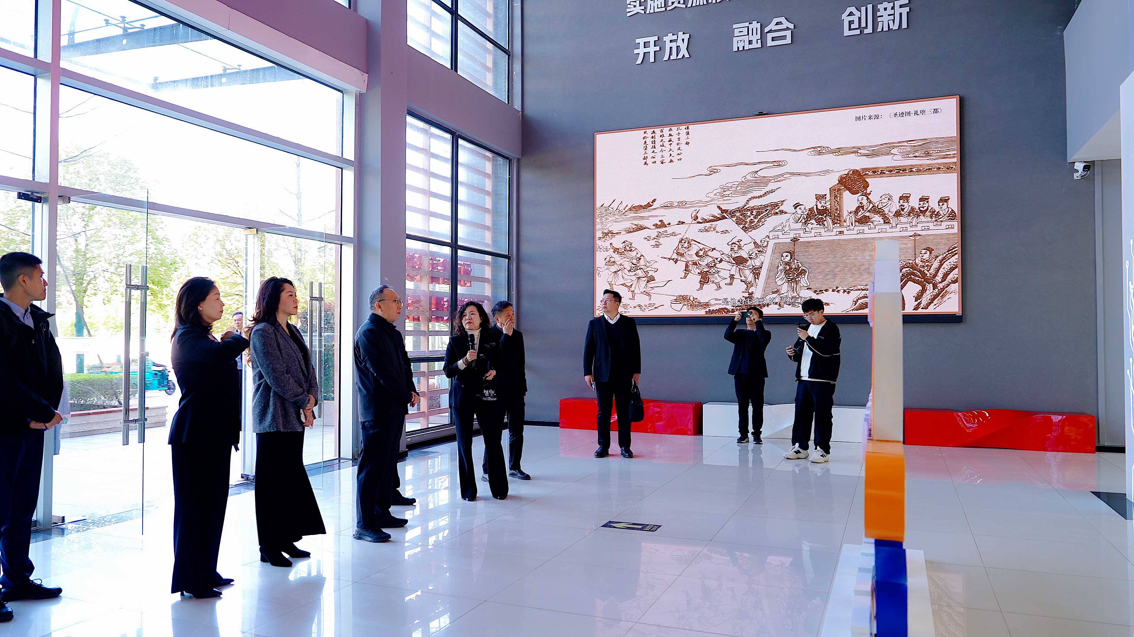 德阳开放大学领导一行到访青羊区调研交流 共商社区教育发展新路径