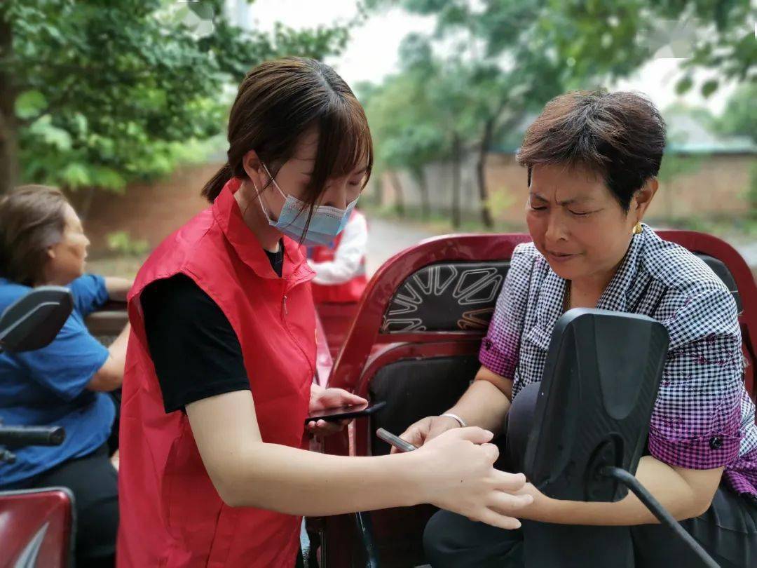 四川武胜县猛山司法所：登门为群众办实事获好评