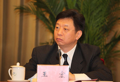 成都市民政局党组书记、局长王宏斌赴简阳市调研社会救助工作